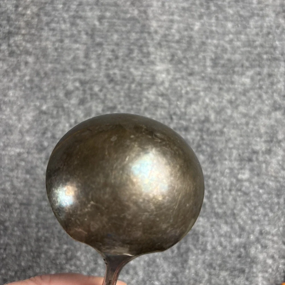 Oneida Community Queen Bess 1 Solid Gravy Ladle Silverplate 1924 Tudor Vintage